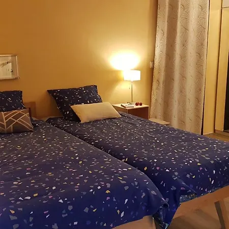 Holiday home Aux Couleurs Miel